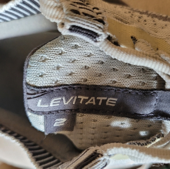 Brooks Levitate 2 DNA AMP Womens Running Shoes Size 11 Pastel Colors - Picture 7 of 12